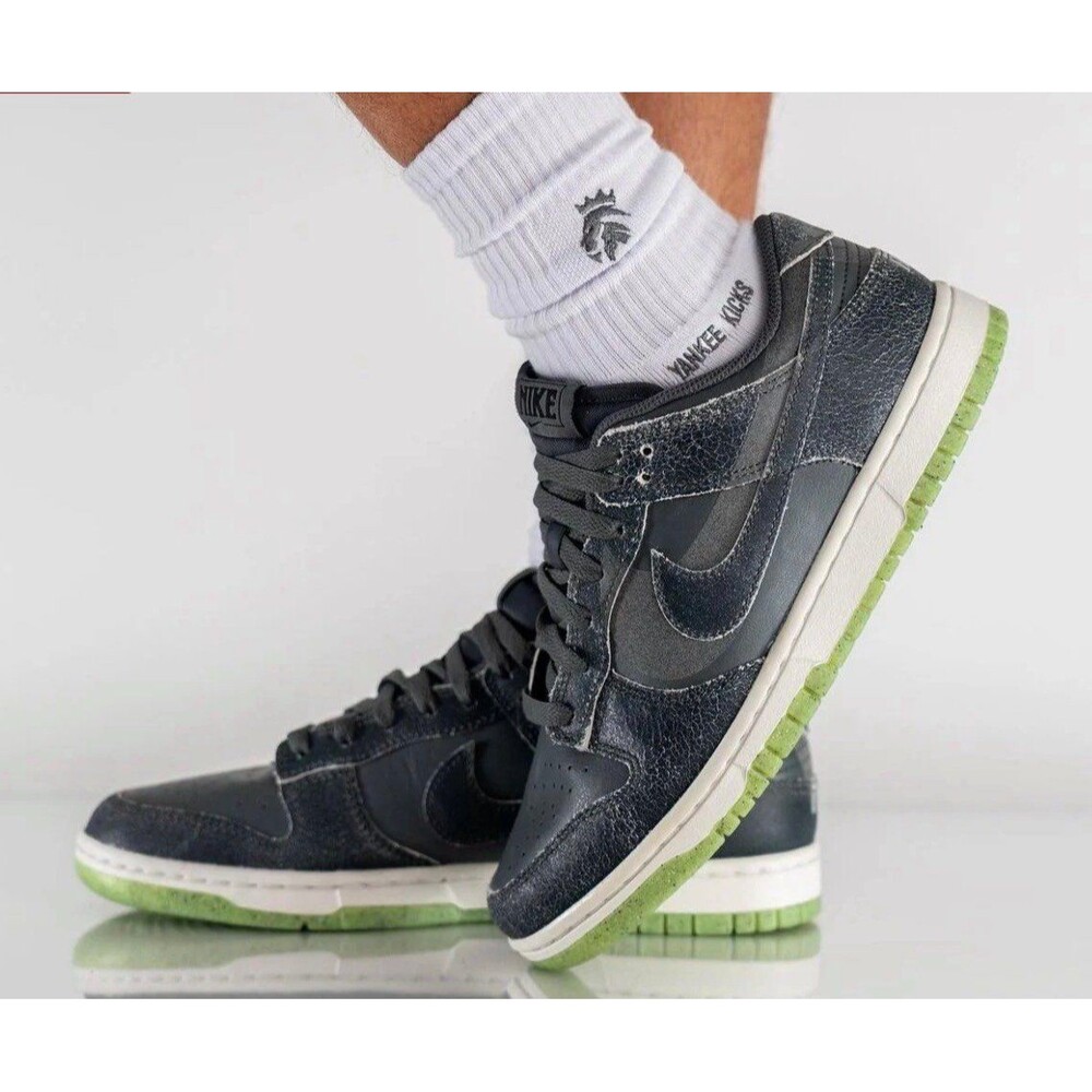 Nike Dunk Low SE GS Halloween distress kids shoes 2Y 2022 Iron Grey Phantom